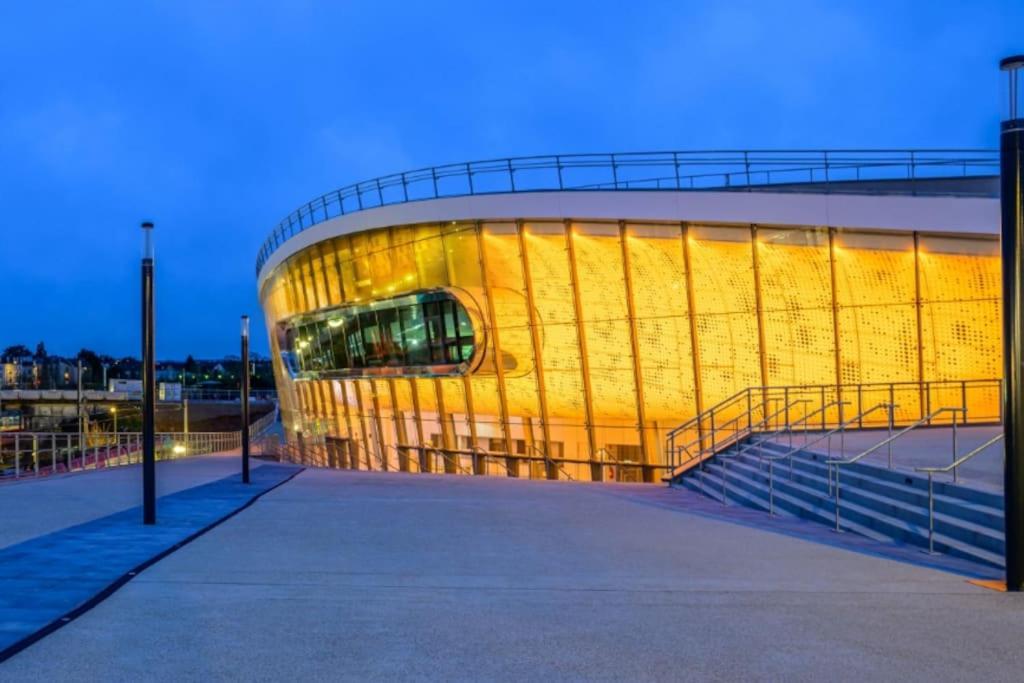 Studio 2 Chartres Gare Et Colisee A 100 M Esterno foto